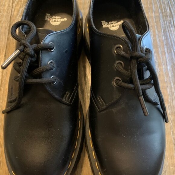Dr. Martens Women's 1461 Quad Leather Derby - Picture 1 of 6